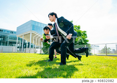 ビジネス 走る ビジネス 走る 40832082