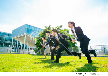 ビジネス 走る 40832086