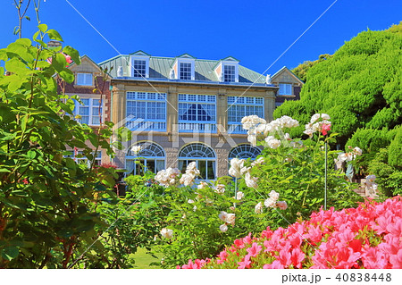 新緑の鳩山会館 40838448