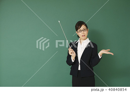 女性教師イメージ　　　　　　　　　　　　　　　　　　　　　　 　　　　　　　　　　　　　　　　 40840854