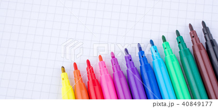 Felt-tip pens on a notebook Felt-tip pens on a notebook 40849177