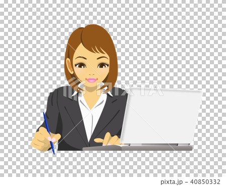 パソコンを見ながら何かを書く女性ビジネスマン（OL）上半身 40850332