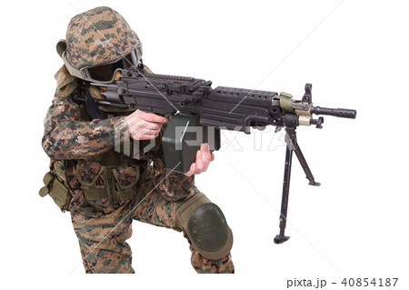 US MARINES with machine gun US MARINES with machine gun 40854187
