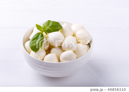 Italian mozzarella cheese 40856310