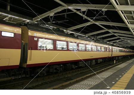 舞浜臨に充当する485系新潟車（モハ484・中間車） 40856939