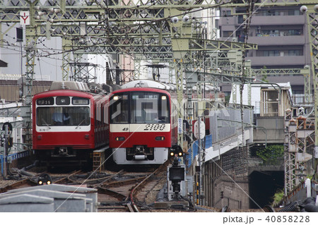 品川駅で折り返す京急線800形電車・2100形電車 品川駅で折り返す京急線800形電車・2100形電車 40858228