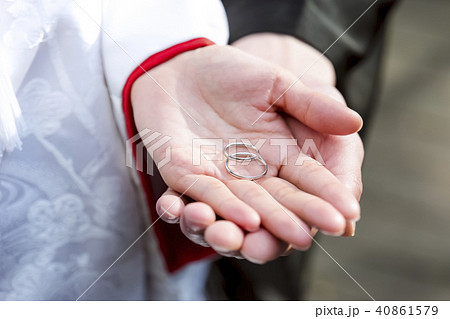 和装結婚式　指輪 40861579