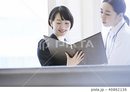 病院 待ち合い室 病院 待ち合い室 40862136