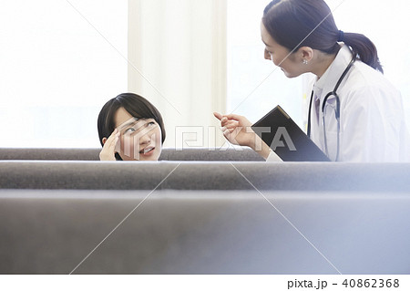 病院 待ち合い室 病院 待ち合い室 40862368