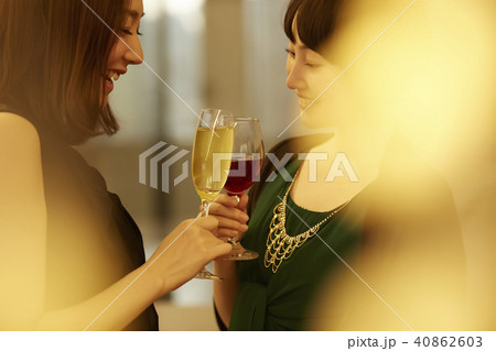 女性 パーティー 女性 パーティー 40862603