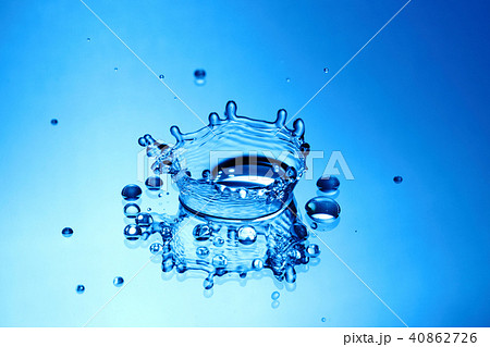 水で出来た王冠 水で出来た王冠 40862726