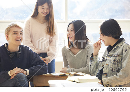 学校 インターナショナル 休み時間 学校 インターナショナル 休み時間 40862766