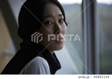 学校　夜間　授業　学生 40863149