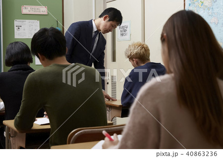 学校　夜間　受講生 40863236