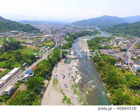 上空から眺めた「親鼻橋」〜ドローンで空撮(埼玉県秩父郡長瀞町長瀞・皆野町下田野) 上空から眺めた「親鼻橋」〜ドローンで空撮(埼玉県秩父郡長瀞町長瀞・皆野町下田野) 40864530