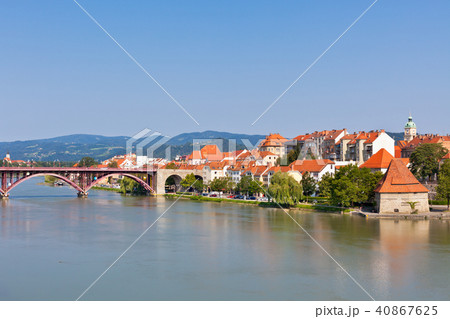 Maribor city embankment 40867625