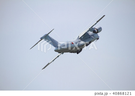 航空自衛隊 C-2輸送機展示飛行 離陸 40868121