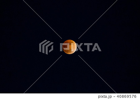 スーパー・ブルー・ブラッドムーン　（東京都にて撮影）　2018年1月31日 40869576