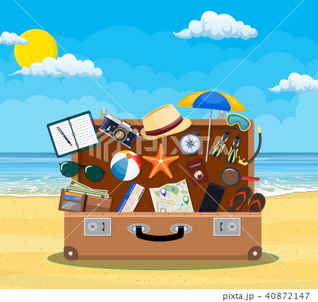 Open baggage, luggage, suitcases Open baggage, luggage, suitcases 40872147