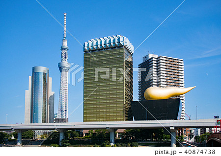 浅草 吾妻橋から東京スカイツリー・アサヒビールタワーの風景 浅草 吾妻橋から東京スカイツリー・アサヒビールタワーの風景 40874738