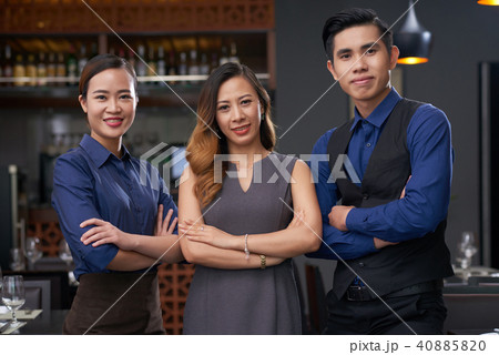 Cheerful restaurant team Cheerful restaurant team 40885820