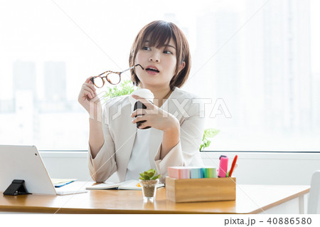 働く女性 40886580