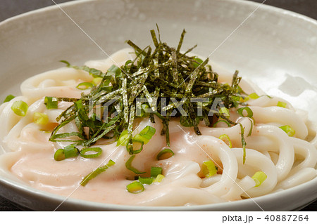 たらこクリームソースのうどん たらこクリームソースのうどん 40887264