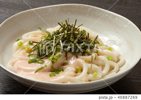 たらこクリームソースのうどん たらこクリームソースのうどん 40887269