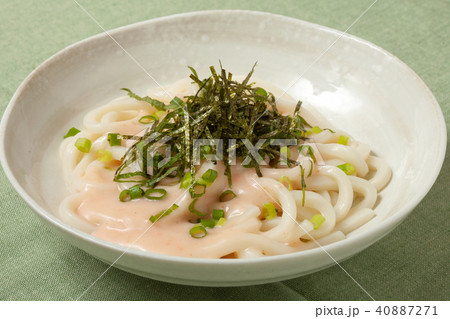 たらこクリームソースのうどん たらこクリームソースのうどん 40887271