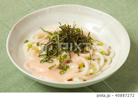 たらこクリームソースのうどん たらこクリームソースのうどん 40887272