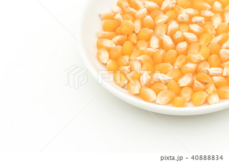 ポップコーンカーネル: Yellow Popcorn kernels  40888834
