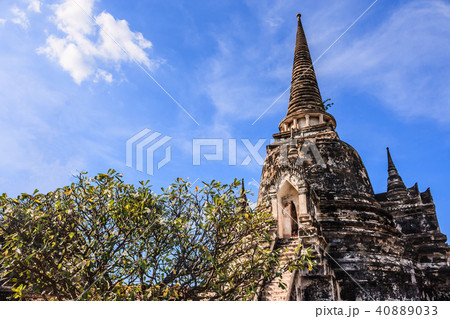 Asian pagodas in Wat Phra Sri Sanphet, Ayuthaya Asian pagodas in Wat Phra Sri Sanphet, Ayuthaya 40889033