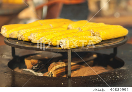 Grilled corn. Vegetable barbecue. Grilled corn. Vegetable barbecue. 40889992
