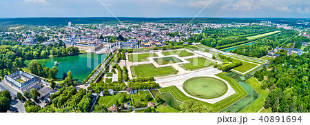 Aerial view of Chateau de Fontainebleau with its gardens, a UNESCO World Heritage Site in France Aerial view of Chateau de Fontainebleau with its gardens, a UNESCO World Heritage Site in France 40891694