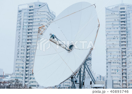 satellite dish industrial roof building satellite dish industrial roof building 40893746