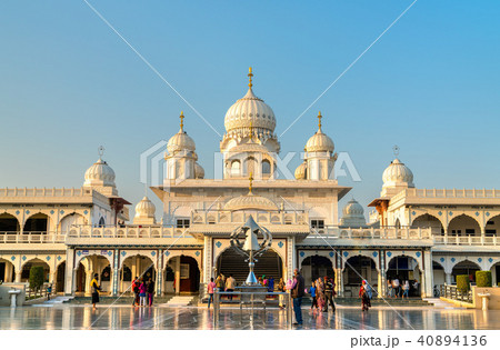 Gurudwara Guru Ka Taal, a historical Sikh pilgrimage place near Sikandra in Agra, India Gurudwara Guru Ka Taal, a historical Sikh pilgrimage place near Sikandra in Agra, India 40894136