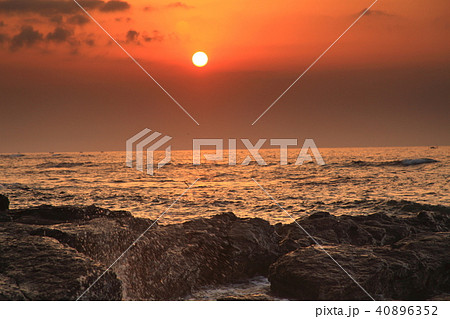 日の出 40896352