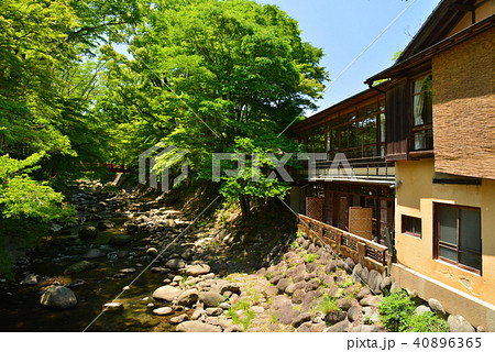 静岡県 伊豆修善寺 川沿いの温泉宿の写真素材