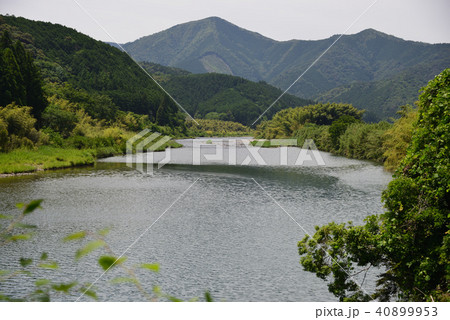 初夏の四万十川上流域 初夏の四万十川上流域 40899953