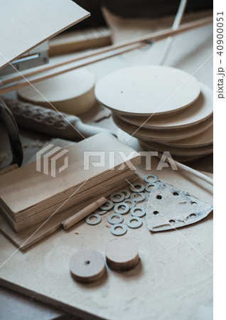 The working desk in wood workshop 40900051