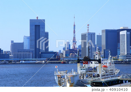 晴海客船ターミナル　船と東京タワー 40910410