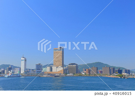 フェリーから見たサンポート高松 フェリーから見たサンポート高松 40916015