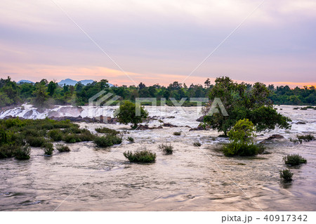 Don Pha Pheng Waterfall, Laos 40917342
