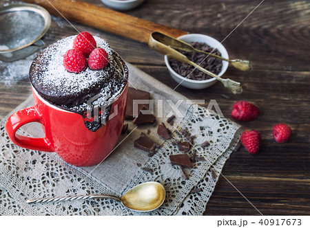 Quick chocolate cake in mug Quick chocolate cake in mug 40917673