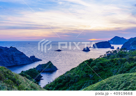 (静岡県)奥石廊崎 ヒリゾの海岸線 夕景 (静岡県)奥石廊崎 ヒリゾの海岸線 夕景 40919668
