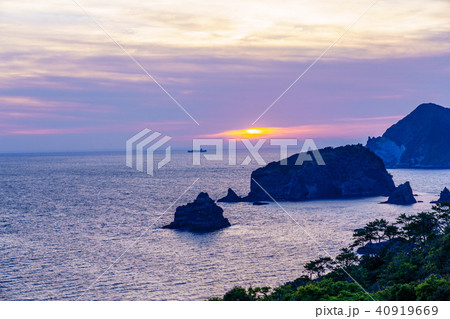 (静岡県)奥石廊崎 ヒリゾの海岸線 夕景 (静岡県)奥石廊崎 ヒリゾの海岸線 夕景 40919669