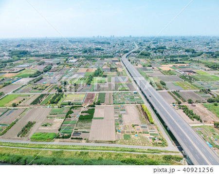 空撮　見沼田んぼ　新見沼大橋有料道路 40921256