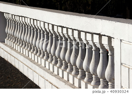 Attractive Compound Mold 40930324