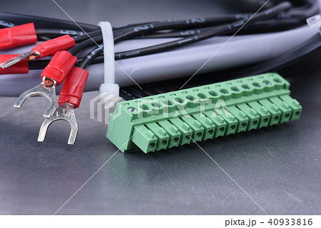 Electric cables with connector terminal Electric cables with connector terminal 40933816