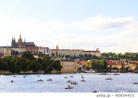 チェコ プラハ城 感性 40934455